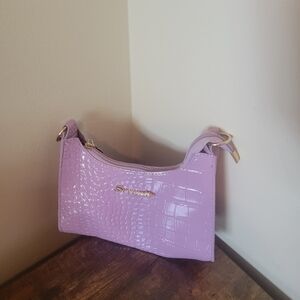 Purple handbags